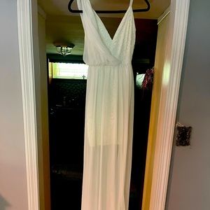 Windsor White Formal Dress-M